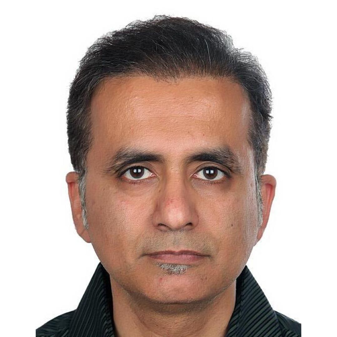 Dr Neeraj Bhayana